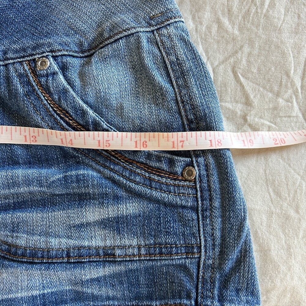 Ladies Mudd Jeans Shorts Size 11 98% Cotton 2% Spandex Spring Summer Travel - Picture 5 of 11